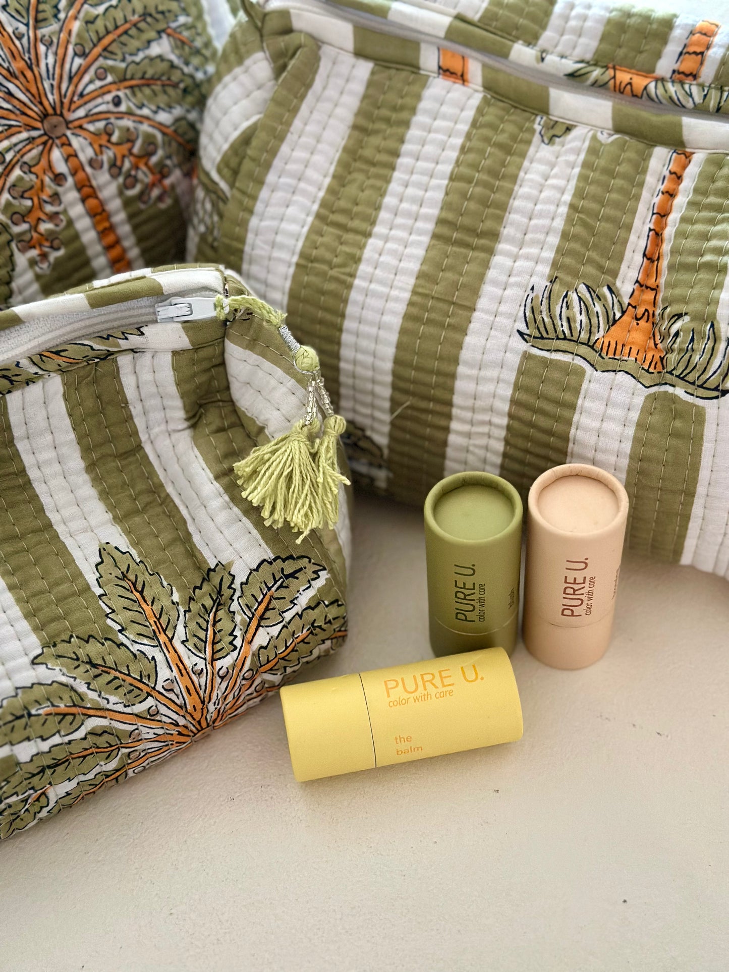 beauty bag green