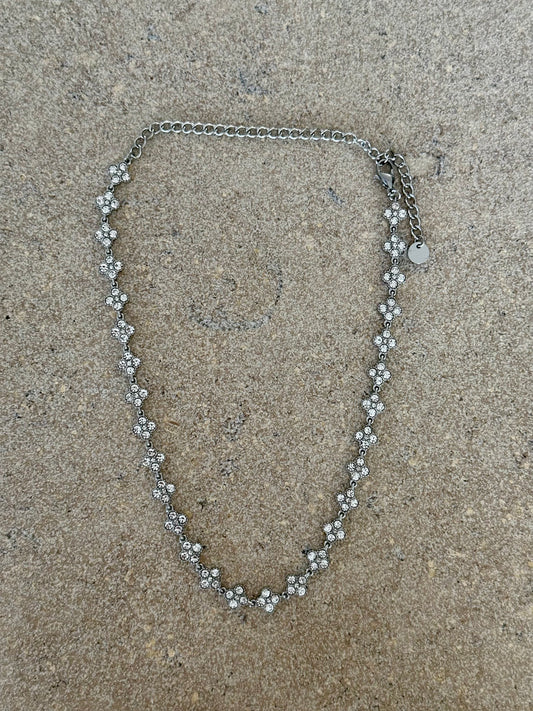 Zilverkleurige Ketting