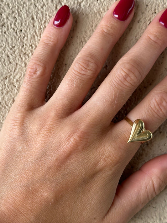 golden heart ring