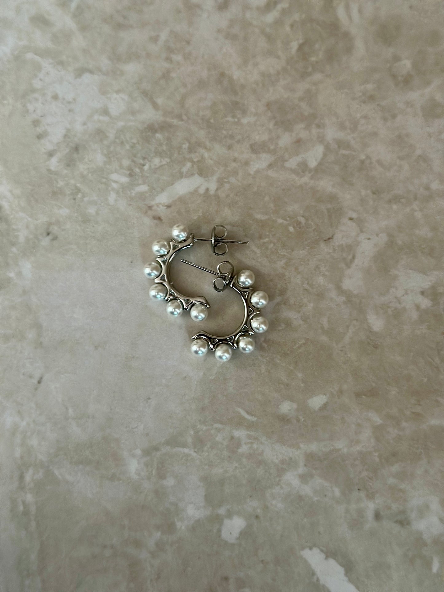 halve hoop oorbellen 