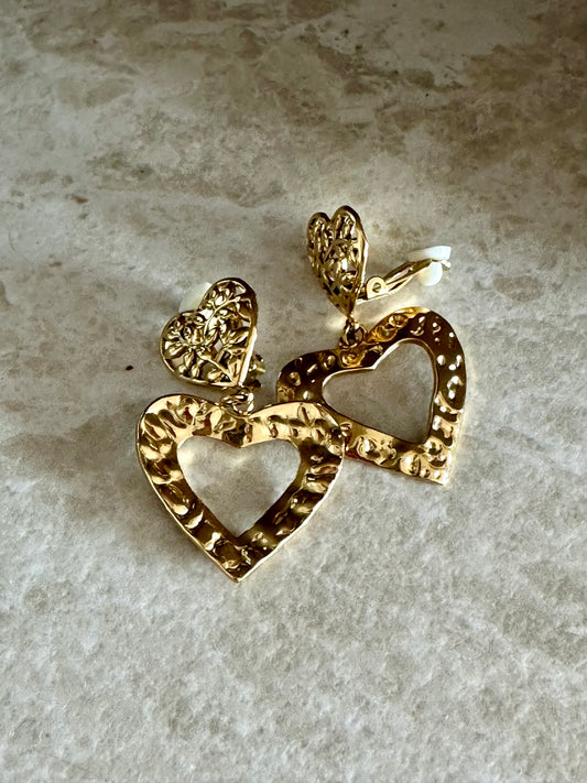 Hartjes clip oorbellen 