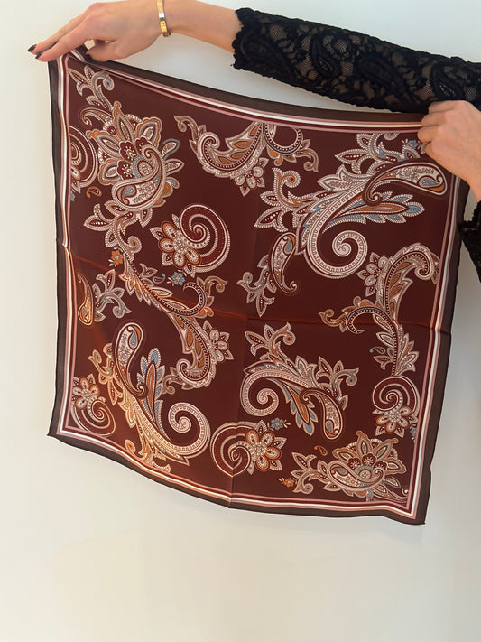 Sierlijk Bordeaux Rood Sjaaltje - Roselle