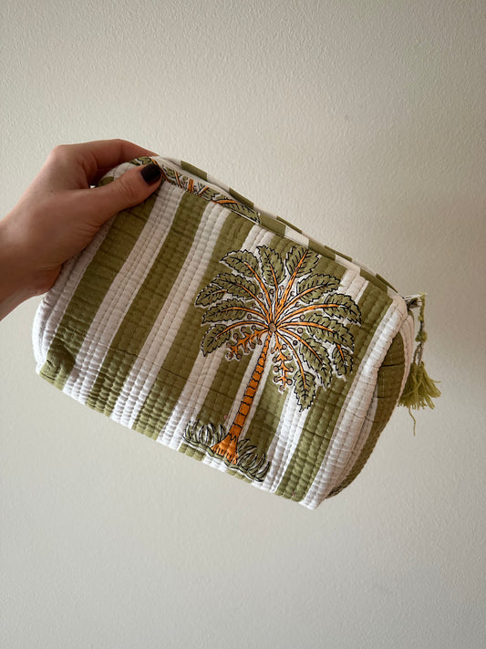 Palm boom beauty bag