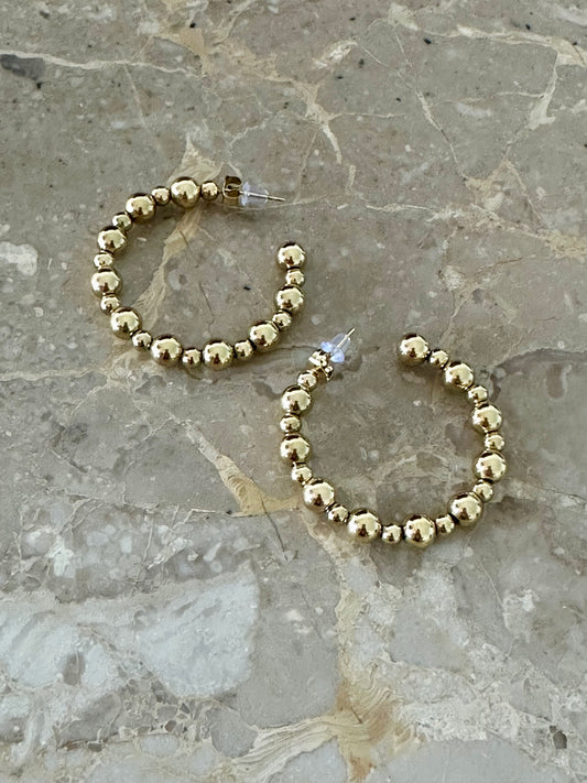 Bolletjes hoop oorbellen 